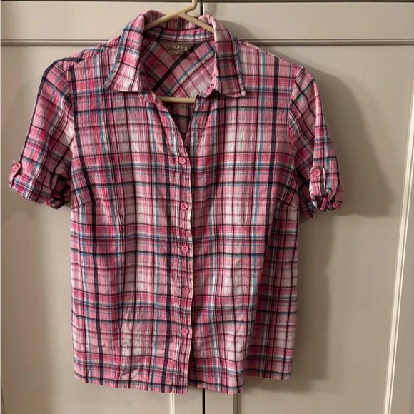 Floral and Patterned Women’s Shirt Collection. Nine Pieces - Picture 9 of 10